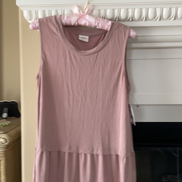 - Mote sleeveless top. - Picture 10 of 12